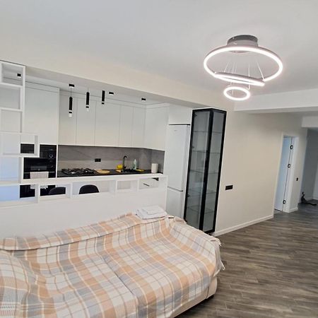 Apartamento Аэропорт-Номера 24/24 . Chisináu Exterior foto
