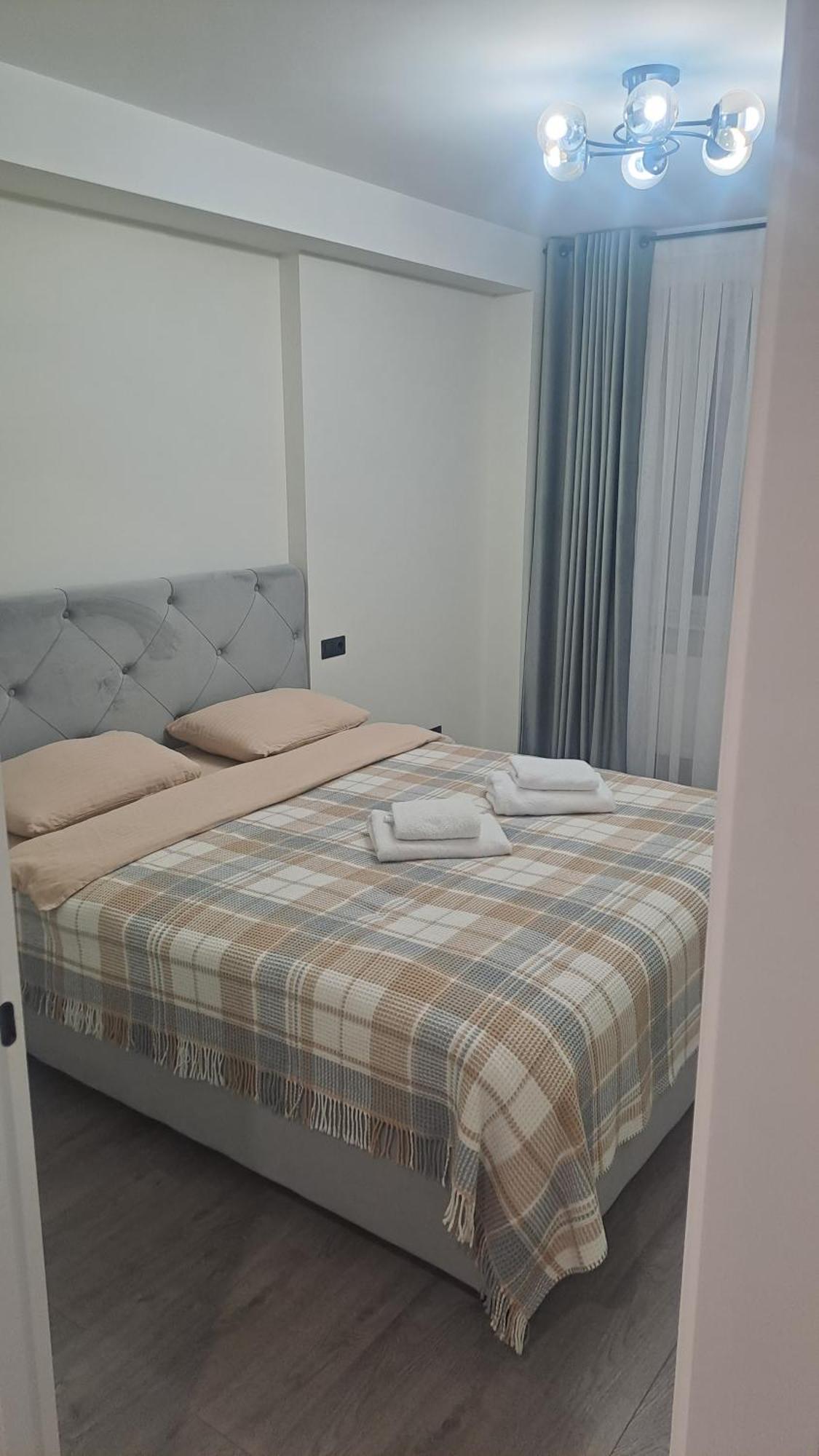 Apartamento Аэропорт-Номера 24/24 . Chisináu Exterior foto