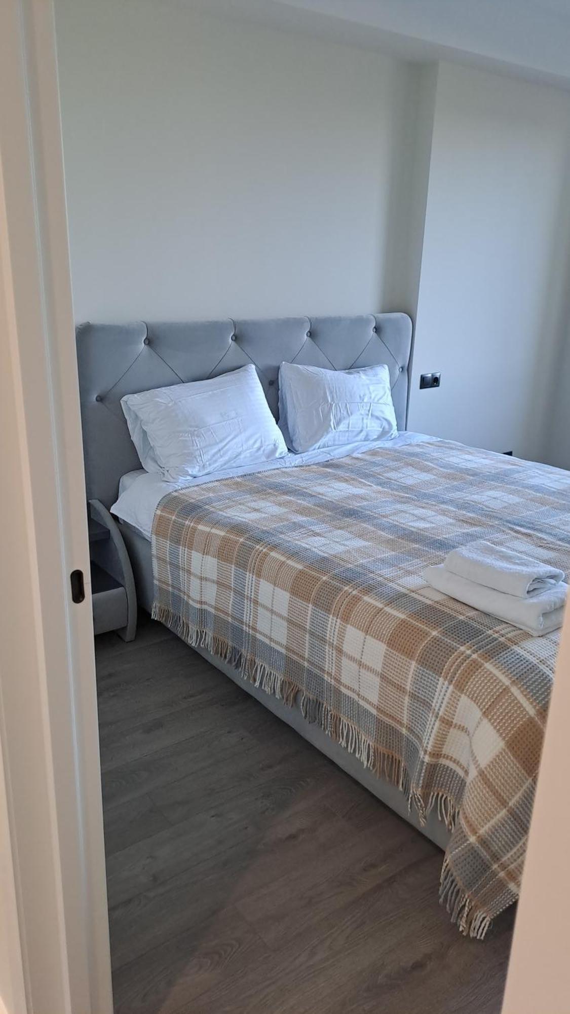 Apartamento Аэропорт-Номера 24/24 . Chisináu Exterior foto