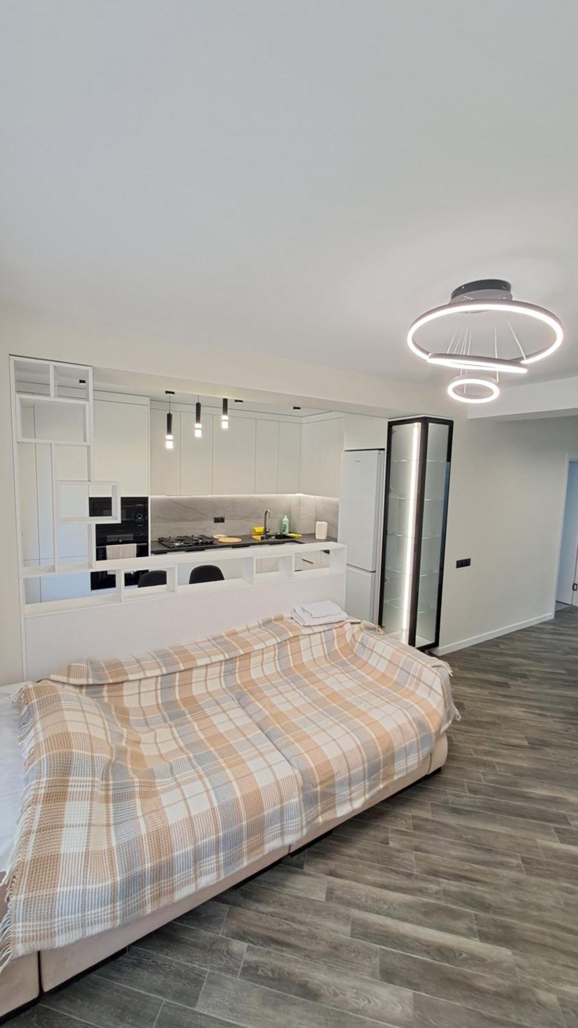 Apartamento Аэропорт-Номера 24/24 . Chisináu Exterior foto